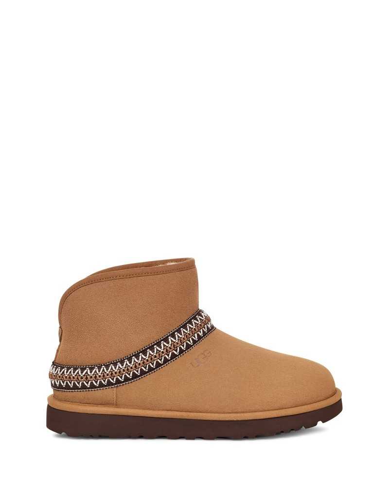 Ugg Clas Mini Crescent Chestnut | UGG - Shop Online at Sune