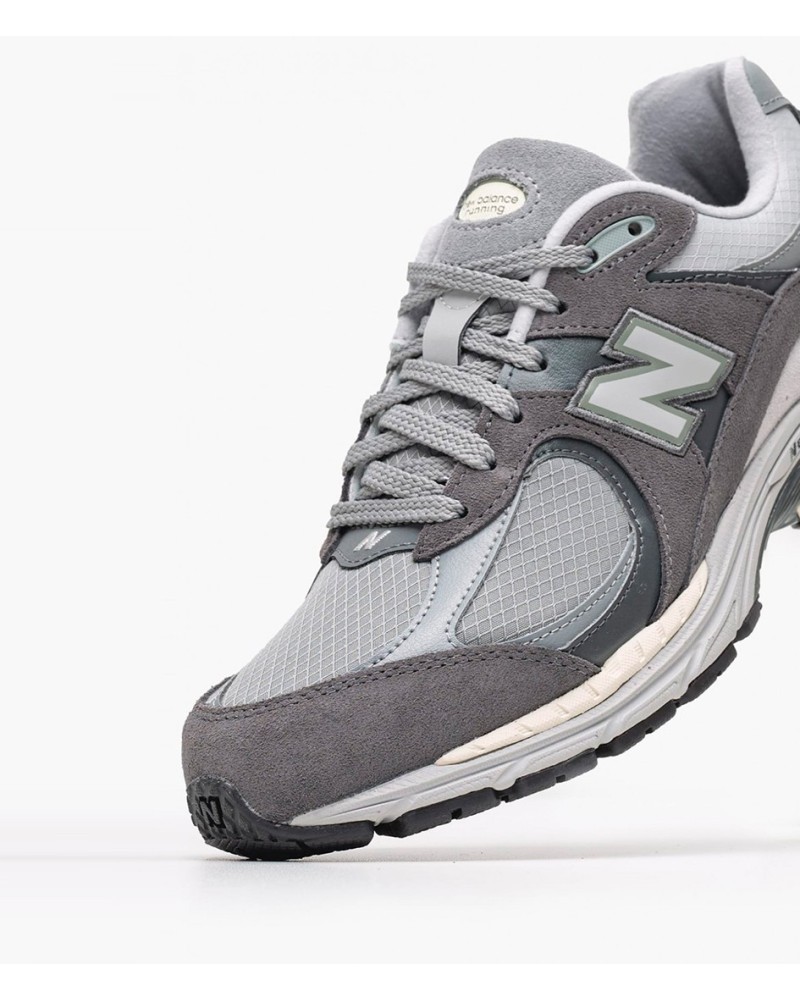 New Balance U2002 RTF Grey | NEW BALANCE - Shop Online at Sune