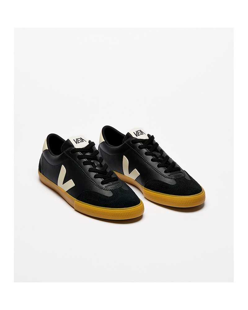 Veja Volley Black Pierre