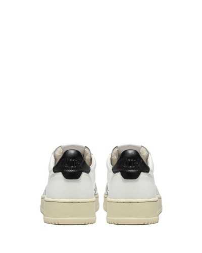 Autry Medalist Low Man White Black