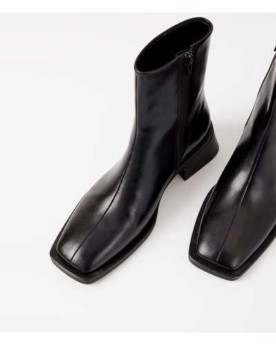 Vagabond Blanca Black