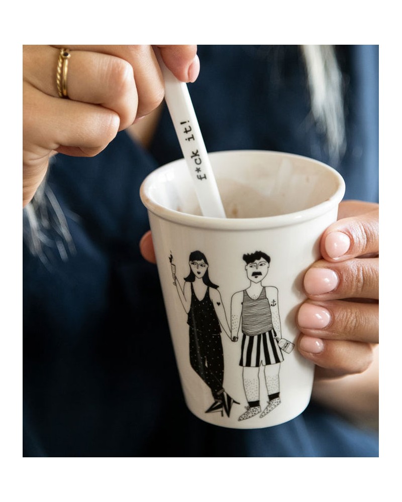 Helen B Cup Apero couple