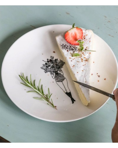 Helen B Plate Flower girl