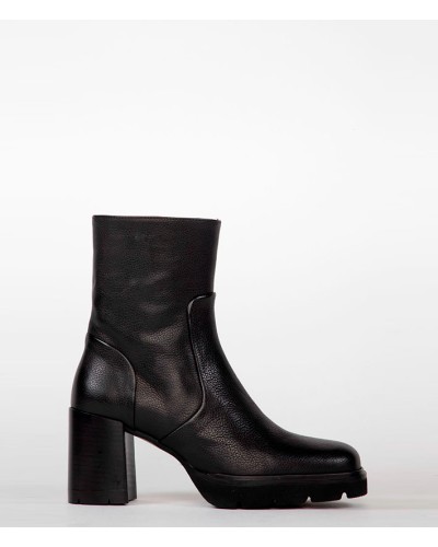 Homers Susan Bufalino Black