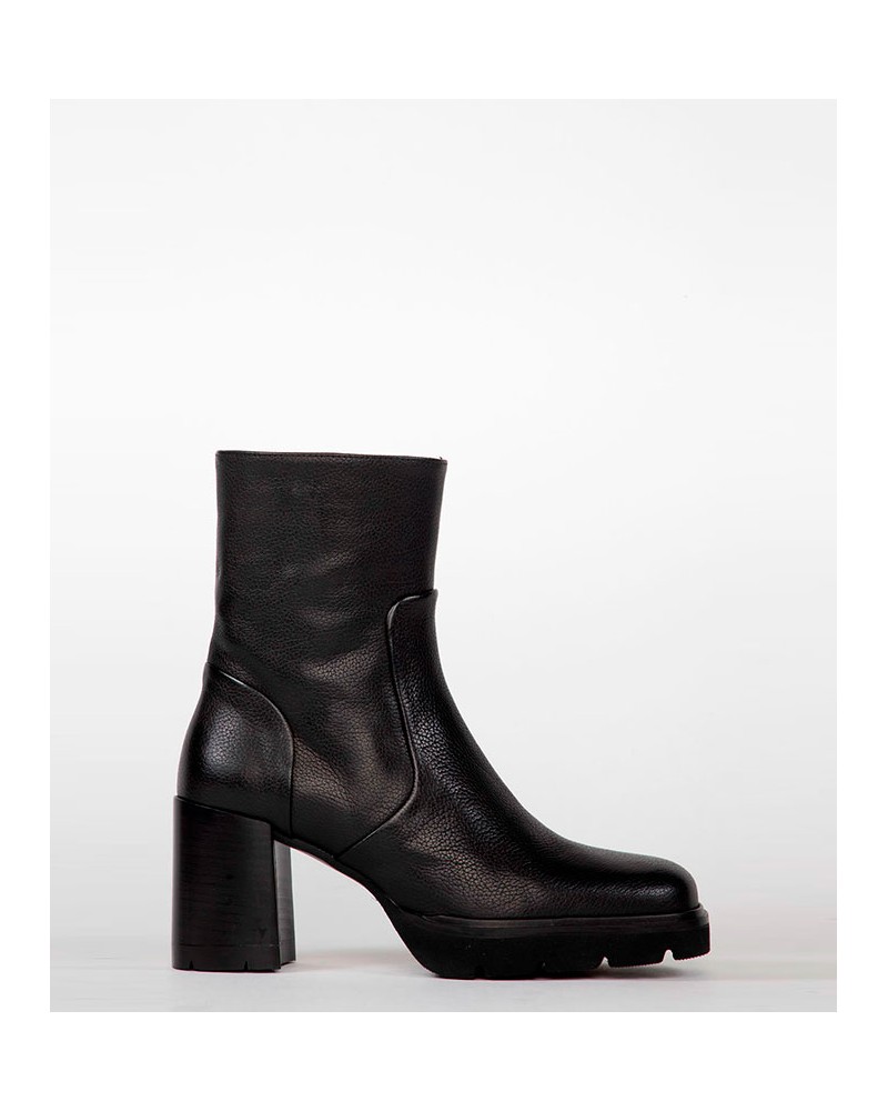 Homers Susan Bufalino Black