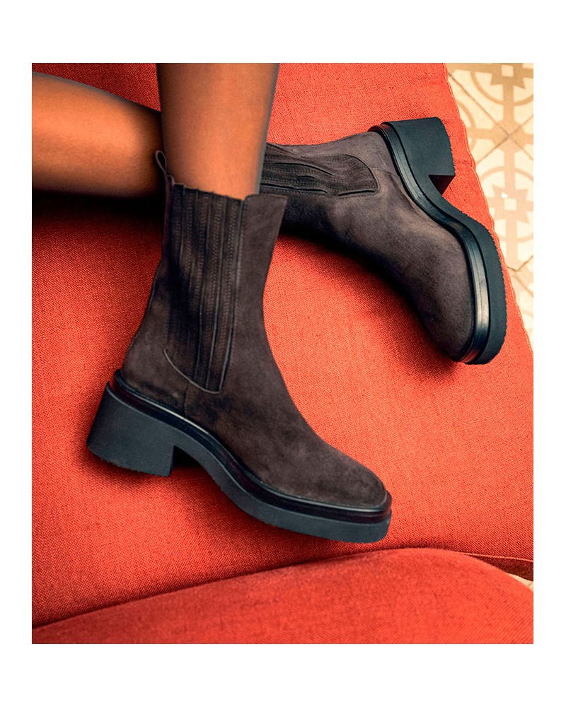 Homers Play Crosta Africa