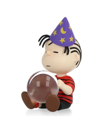 Artoyz Peanuts Linus & Crystal Ball