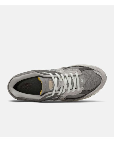 New Balance M2002 Grey