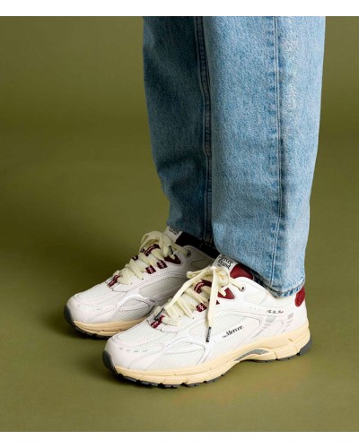 Mercer Run Vintage White Red