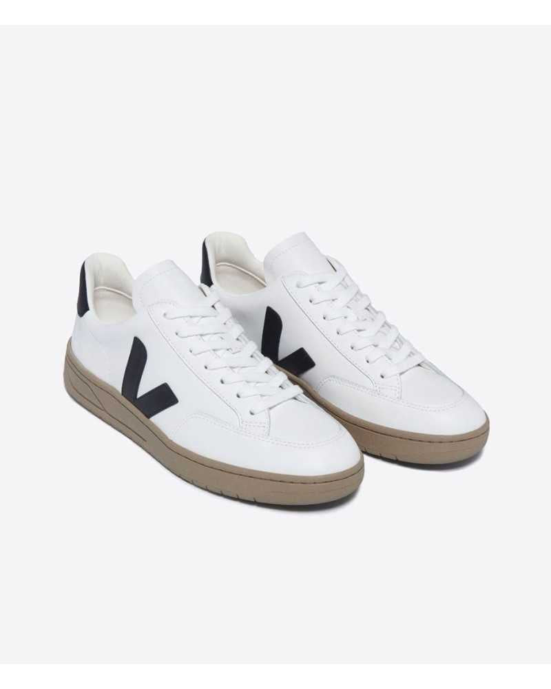 Veja V-12 Extra Blanc Noir Dune