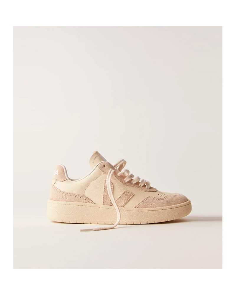 Veja V-90 V25 Cashew Suede