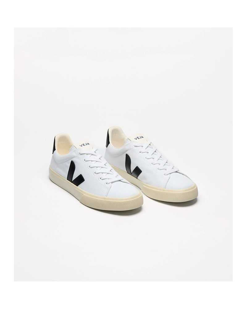 Veja Campo Canvas White Black