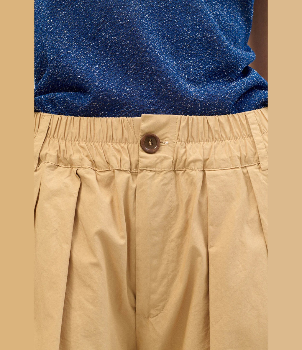 Beatriz Furest Robin Camel