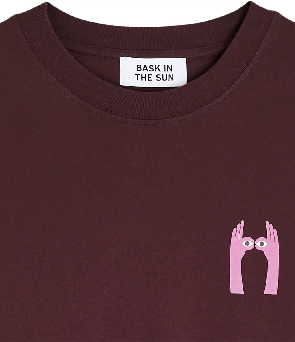 Bask In The Sun Look Tee Wine