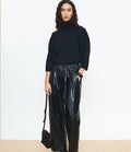 Beatriz Furest Dario Black