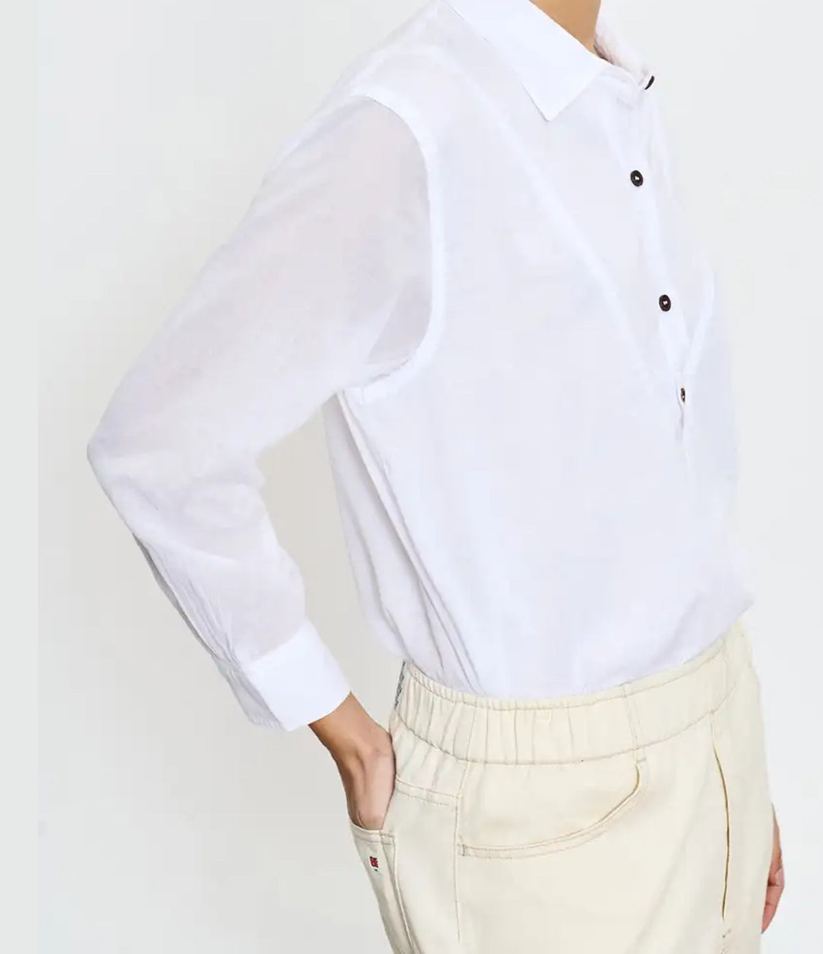 Beatriz Furest Macarena White