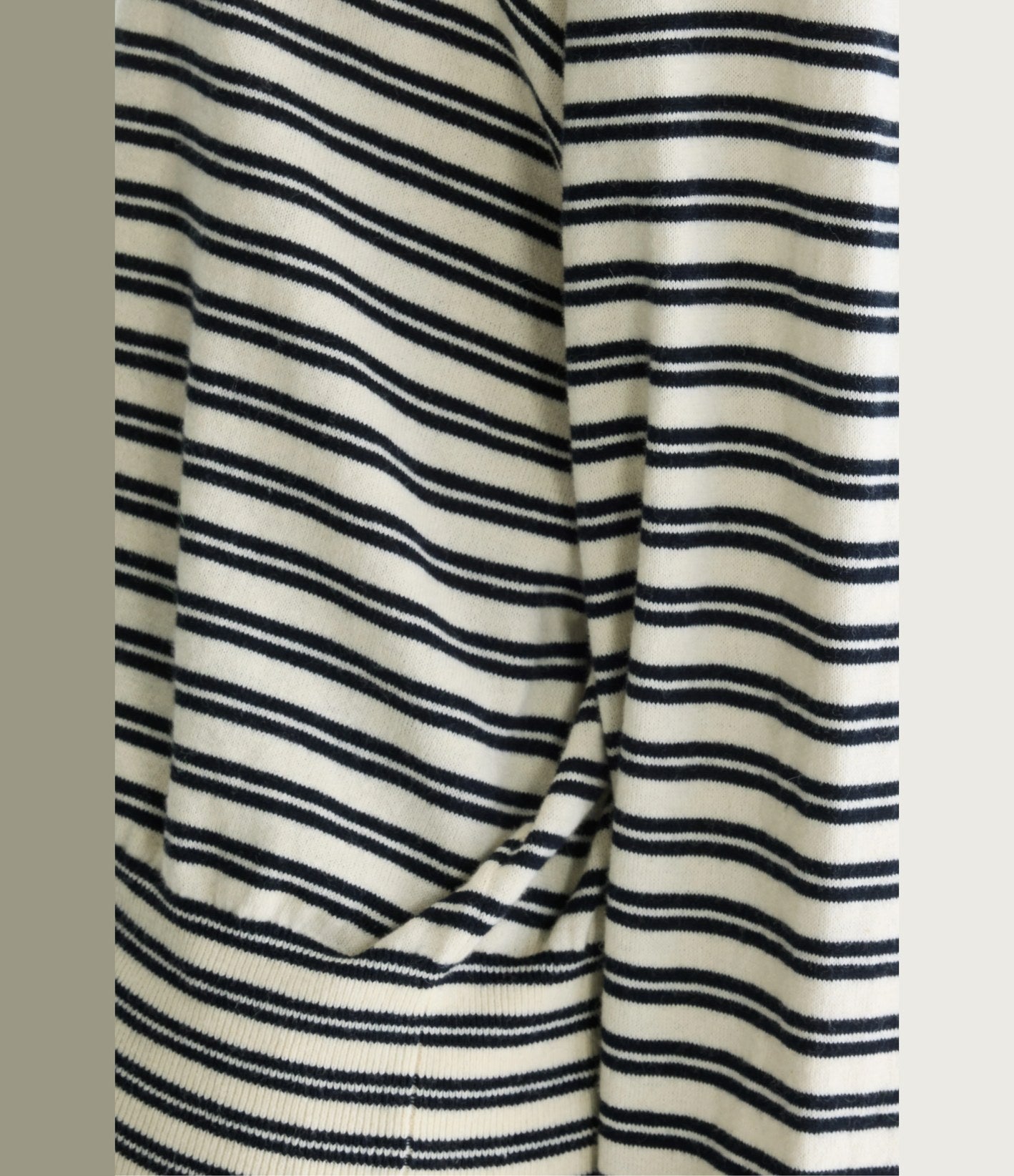 Bellerose Gerhi Rayas Navy