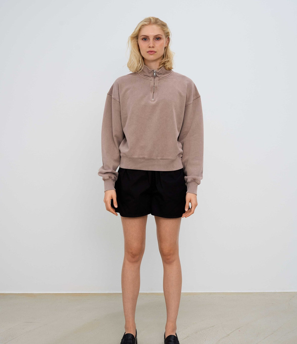 Colorful Standard Women Organic Quarter Zip Faded Khaki - vista 2