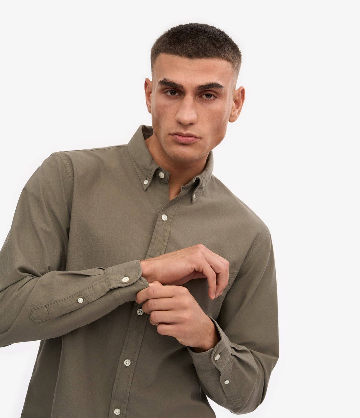 Colorful Standard Organic Button Down Shirt Dusty Olive - vista 5