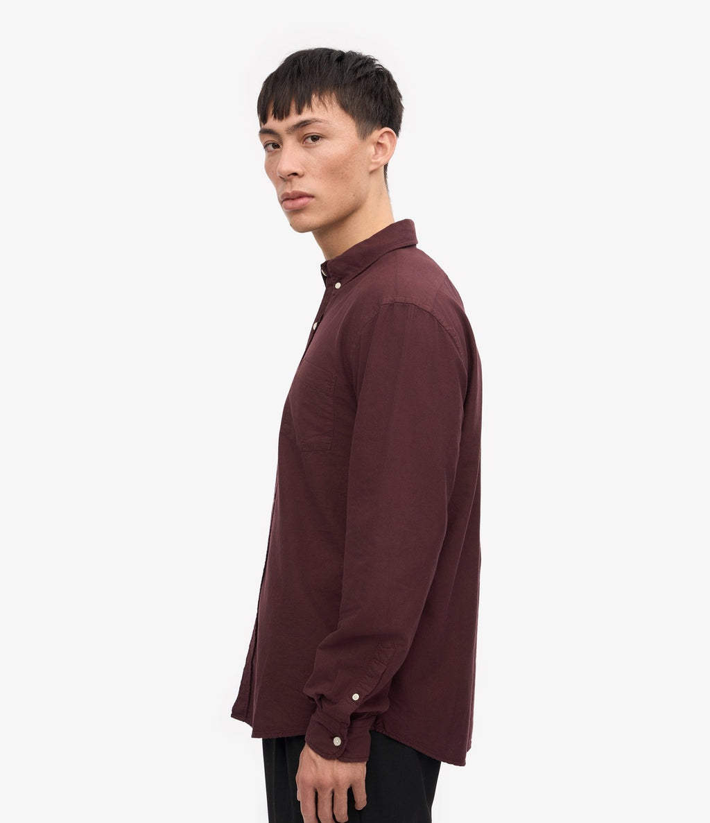 Colorful Standard Organic Button Down Shirt Oxblood Red - vista 2