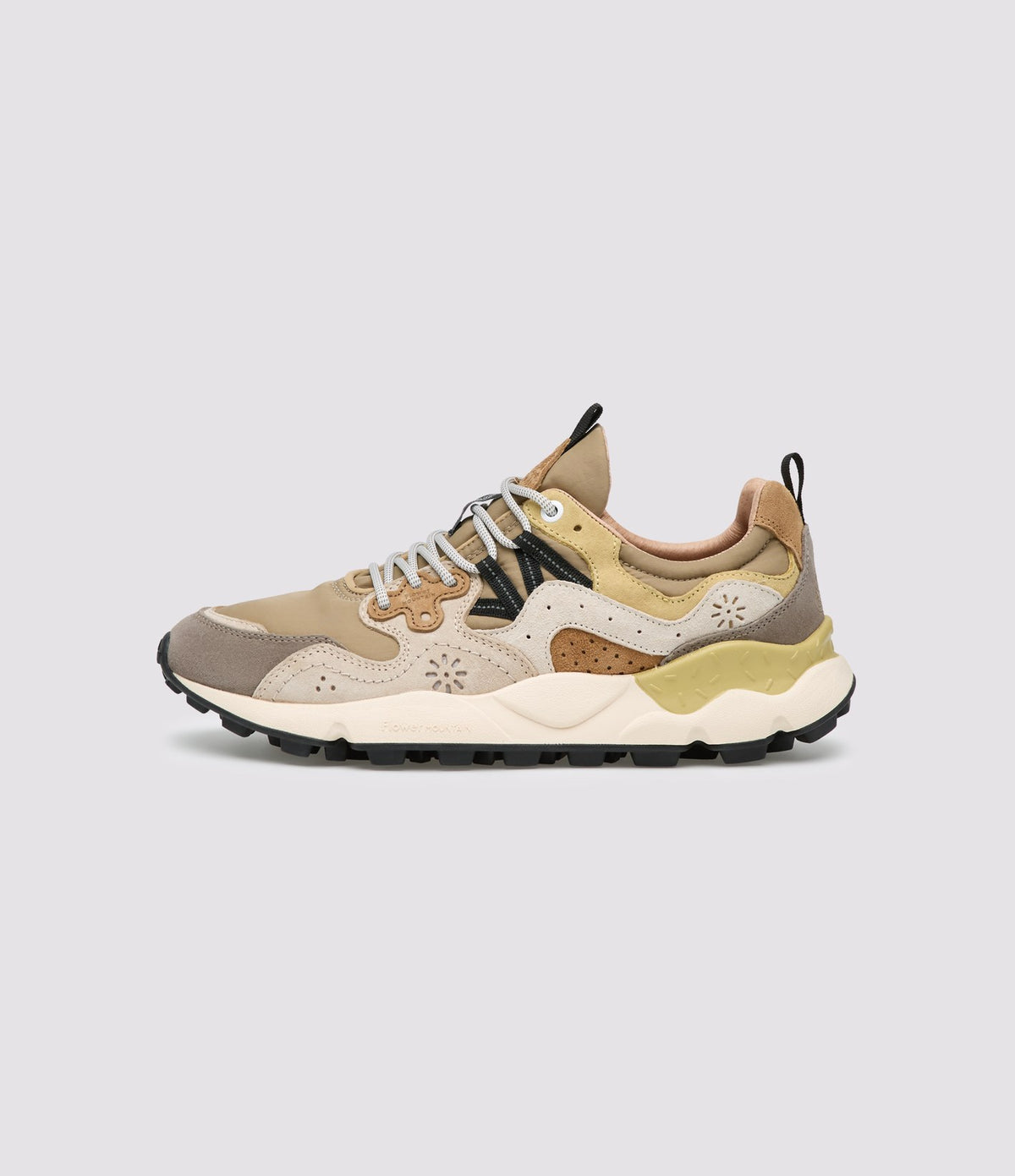 Flower Mountain Yamano 3 Cream Brown Taupe