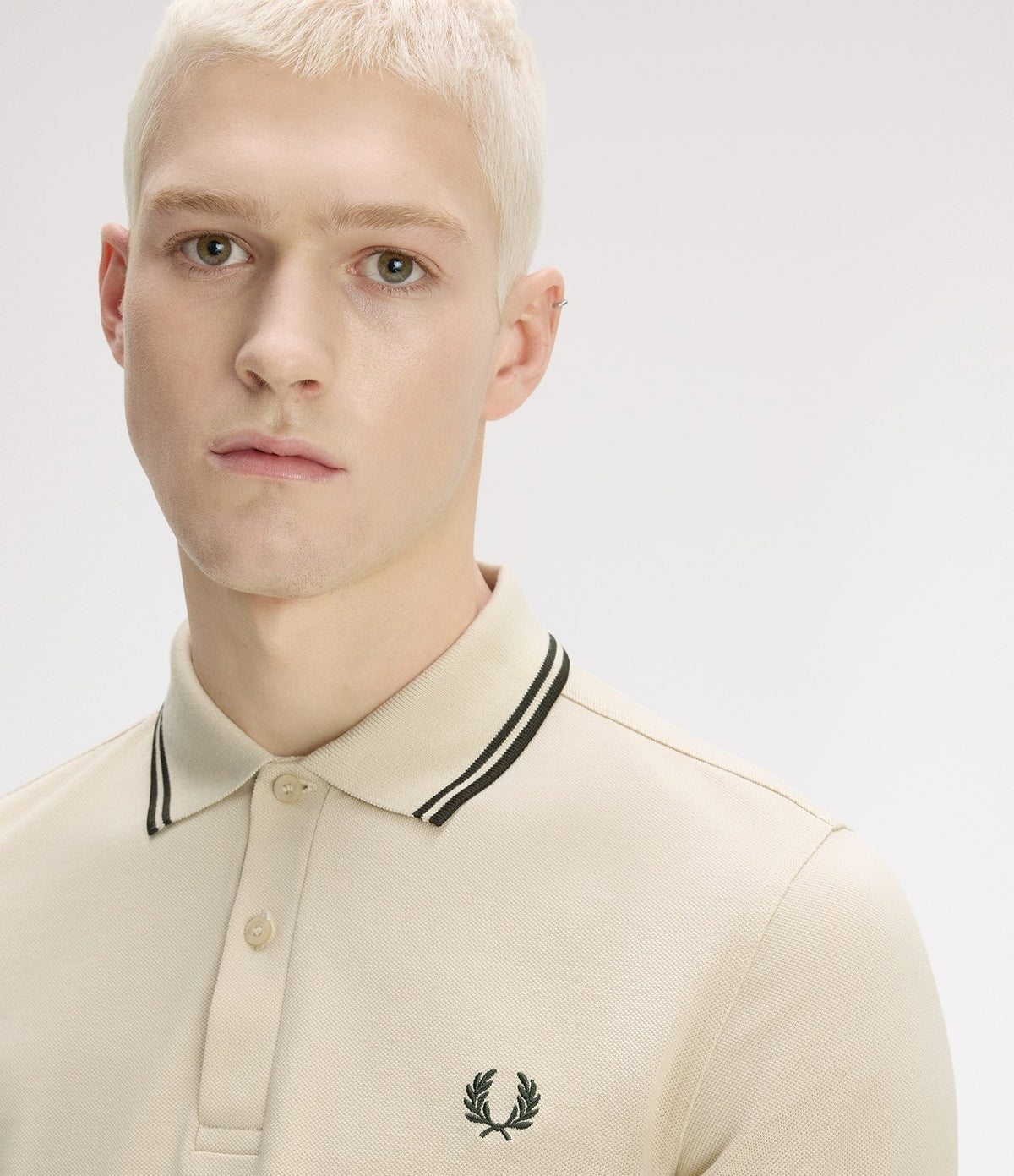 Fred Perry M3600 Twin Tipped Shirt Oatmeal Night Green