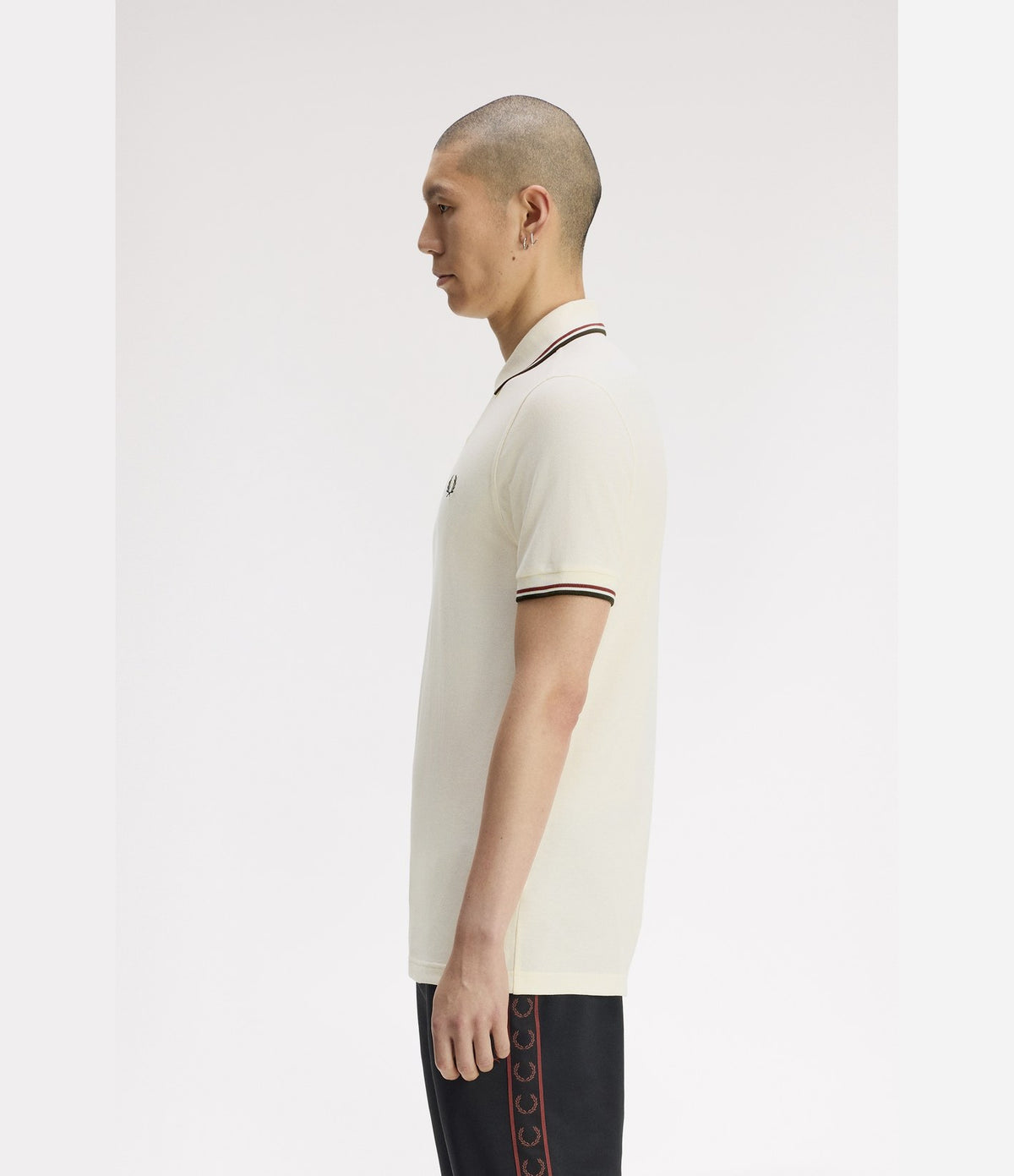 Fred Perry M3600 Twin Tipped Shirt Ecru Brandy Night Green