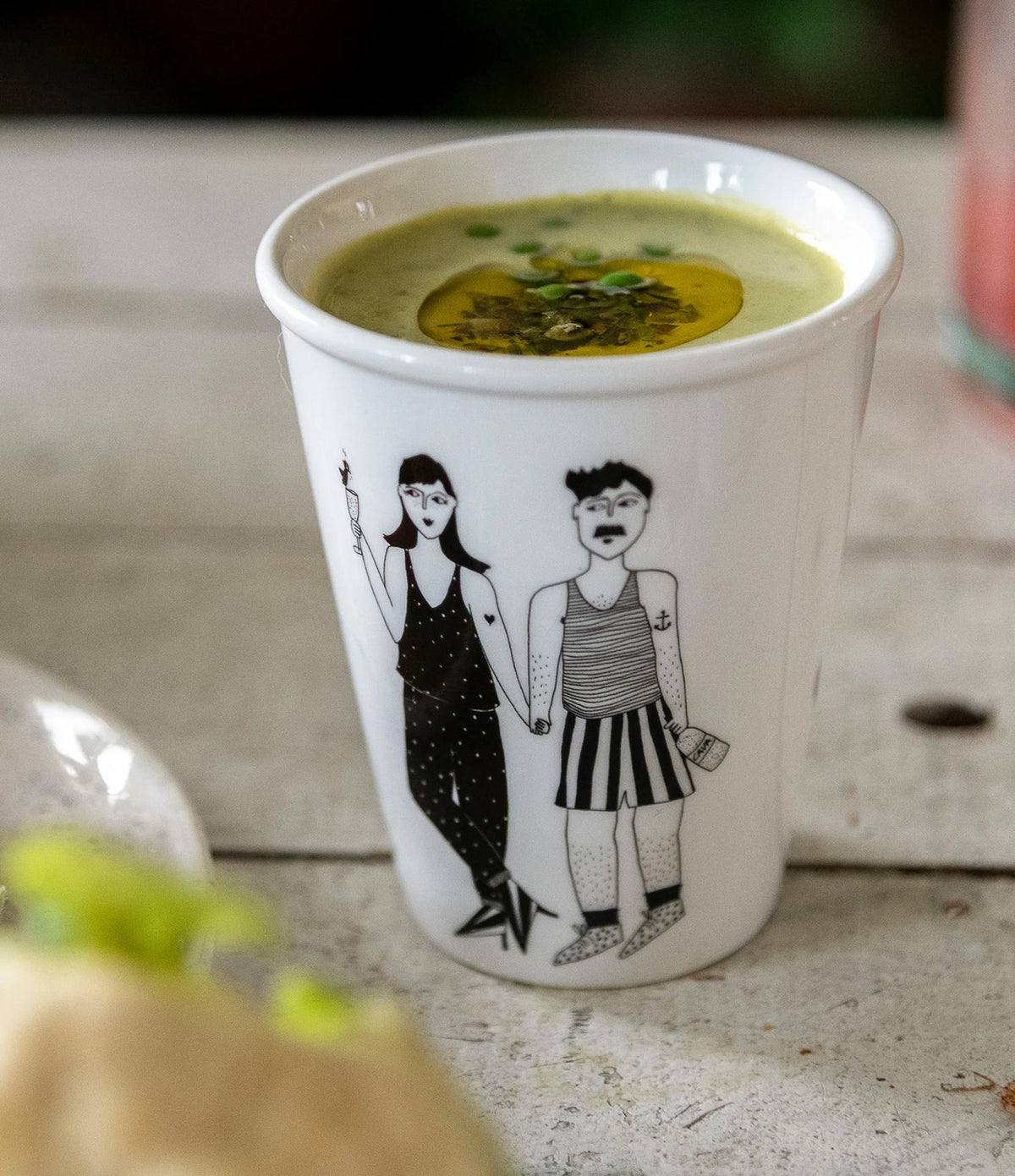 Helen B Cup Apero couple