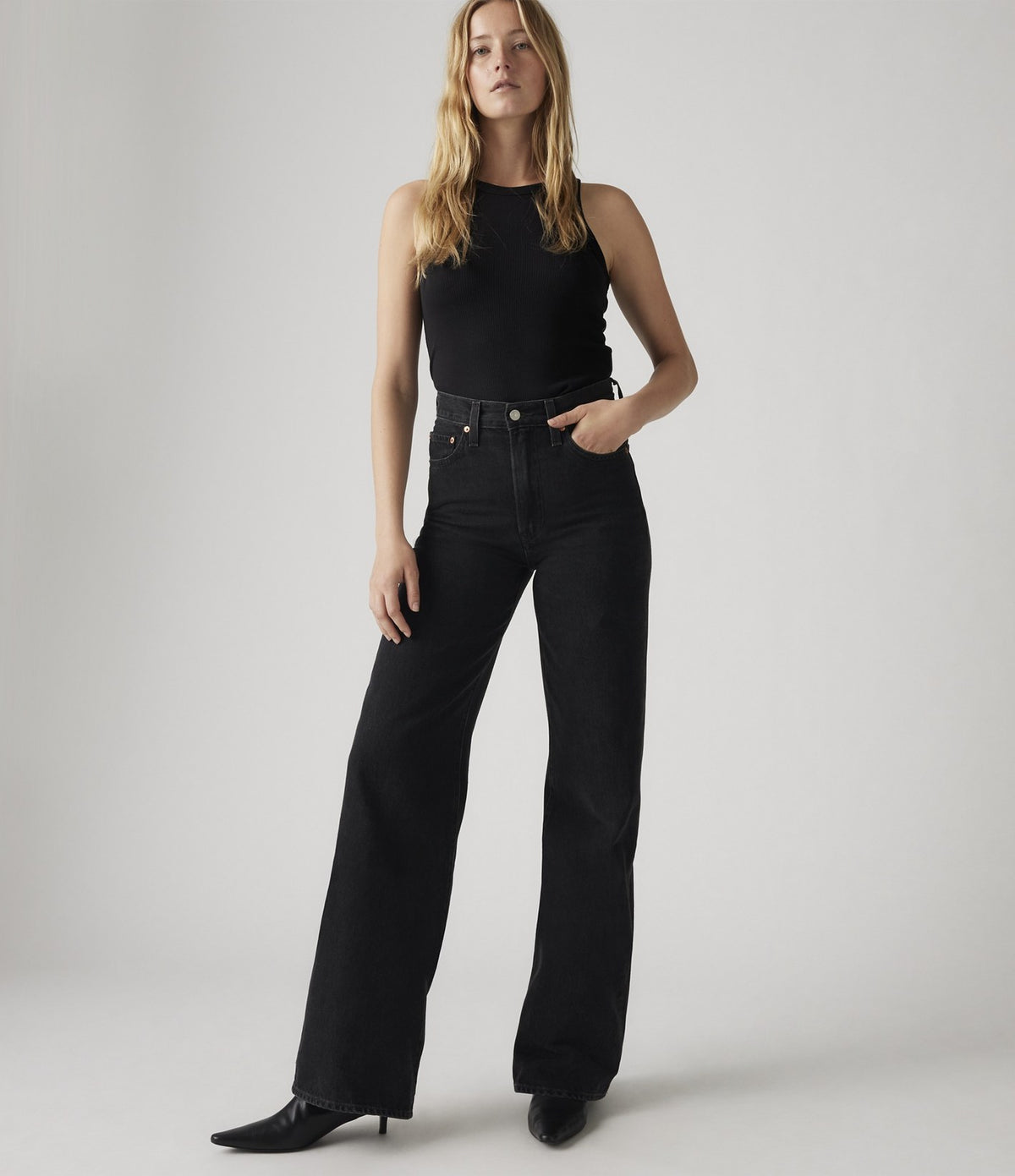 Levi's Ribcage Wide Leg Negro Lavado - vista 4