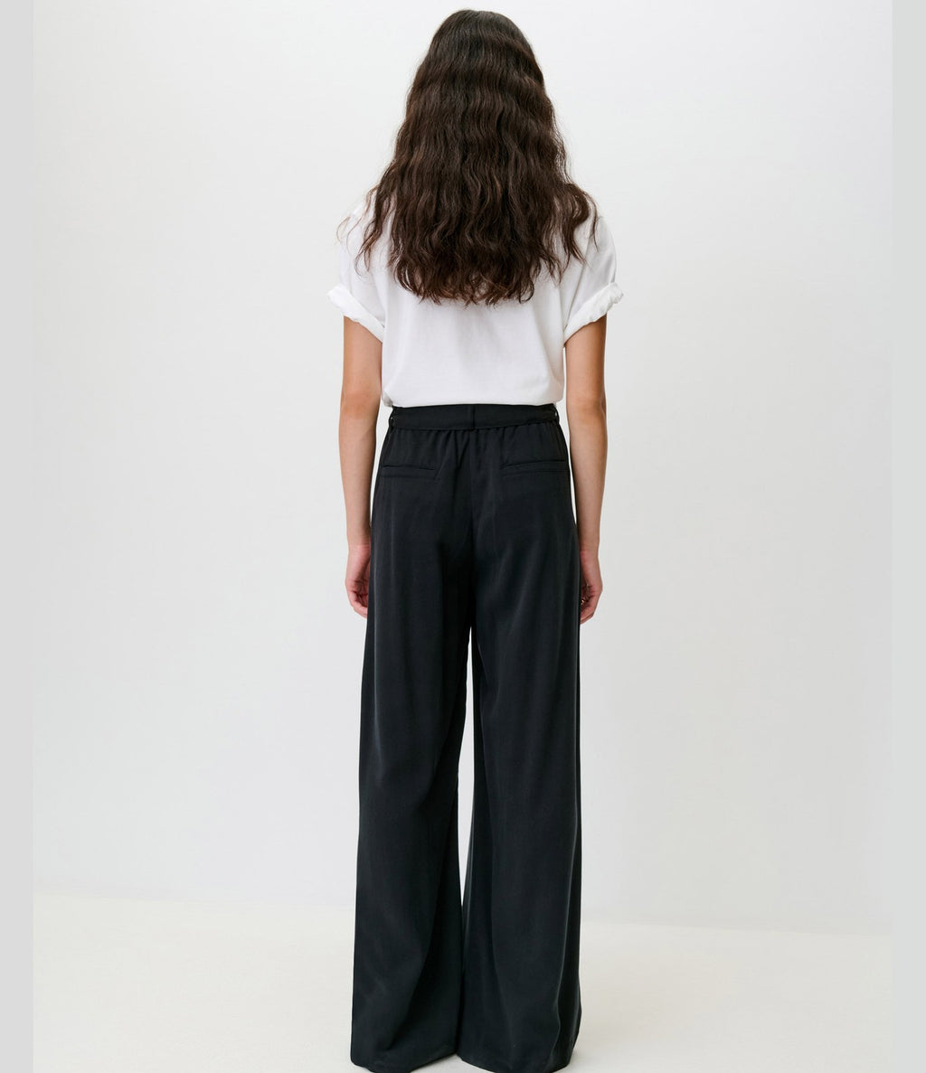 Sessun Rim Pantalón Negro