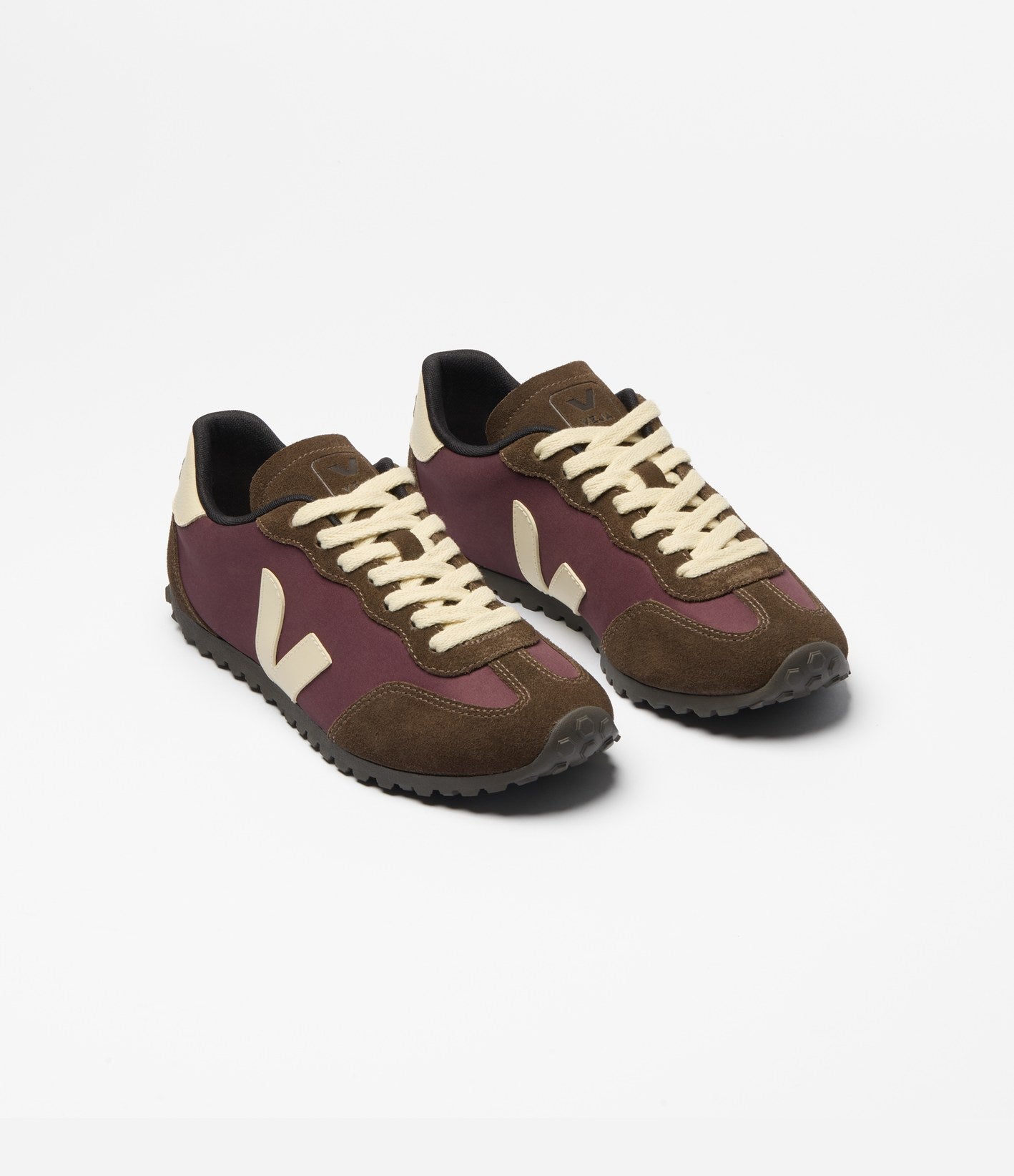 Veja GT Amarante Butter Mujer