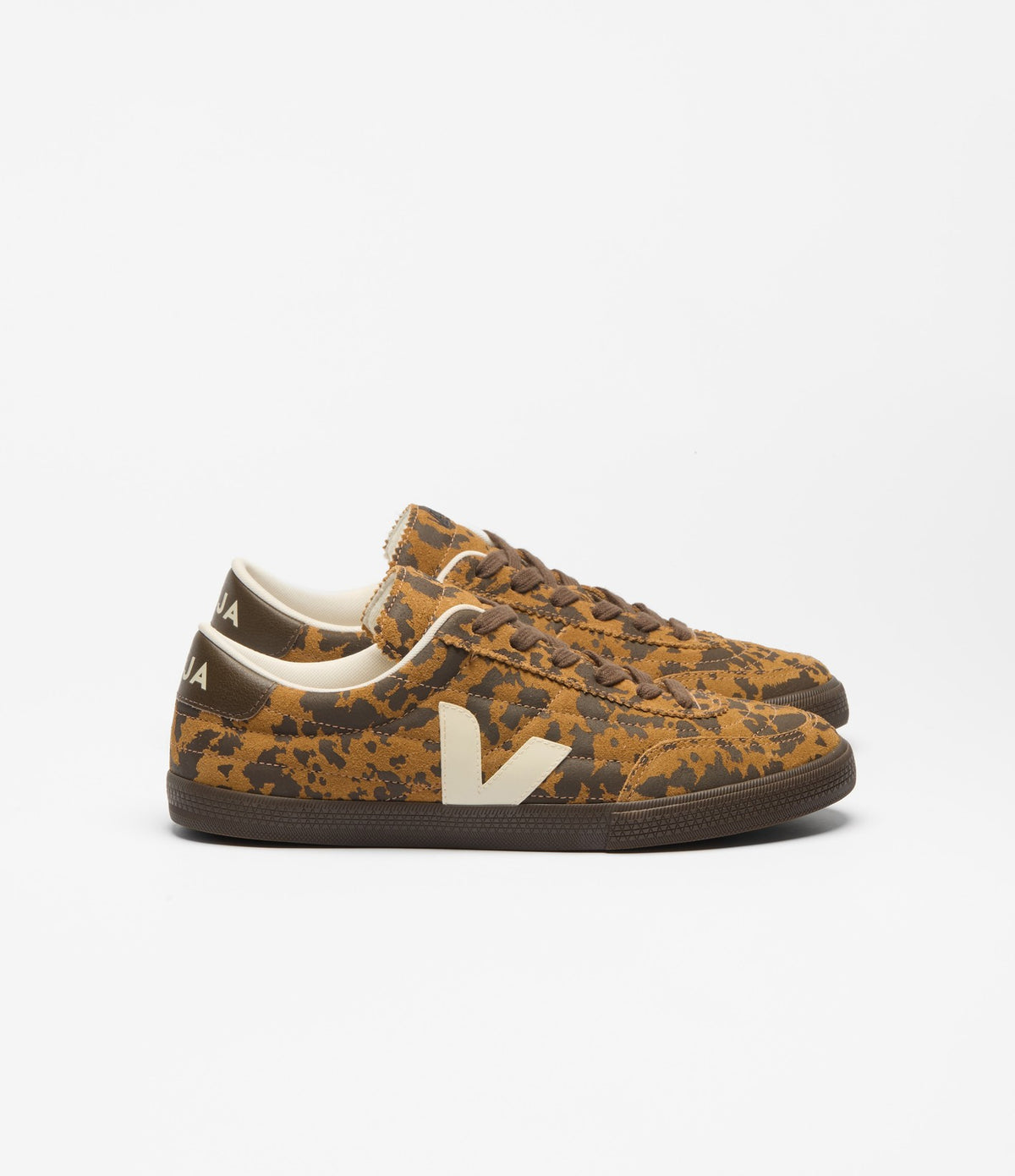 Veja Panenka Camel Wild Country Femme