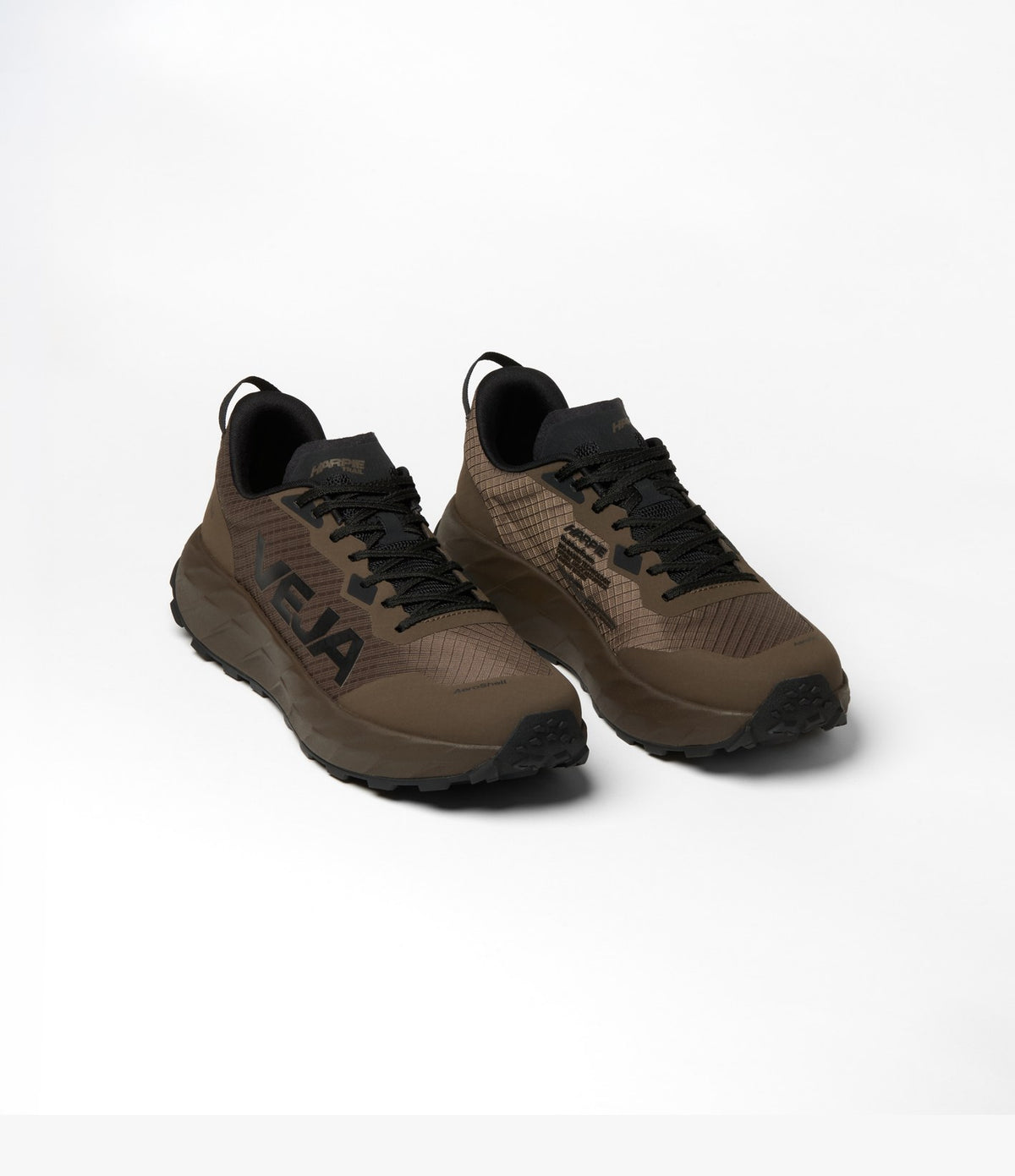 Veja Harpie Trail Eagle Black Men