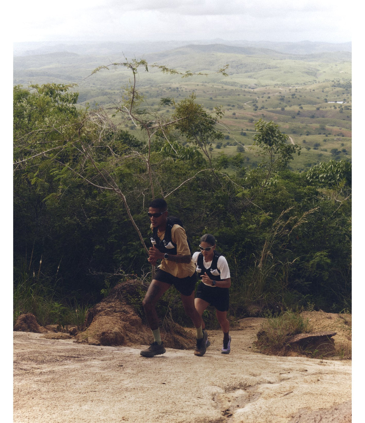 Veja Harpie Trail Eagle Black Men